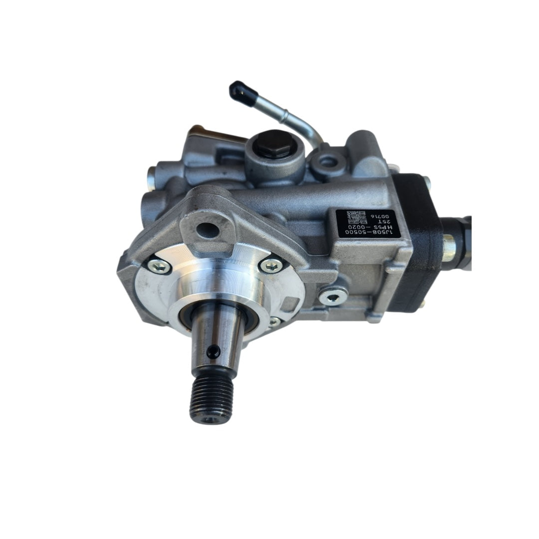 Remanufactured fuel pump 1J508-50500 installed on Kubota V3800T engine