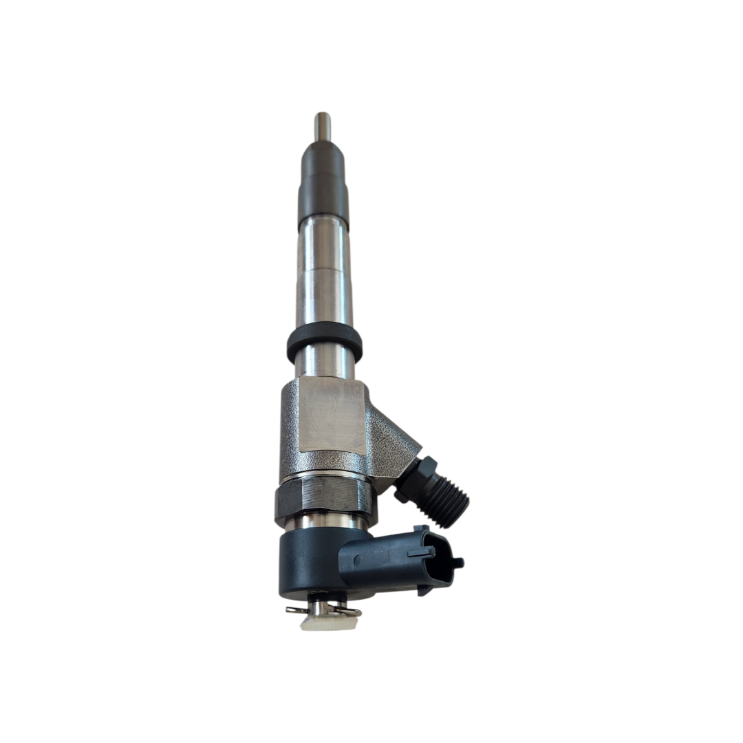 32G6100010 Fuel Injector for Kobelco Mitsubishi D04FR Engine — front view