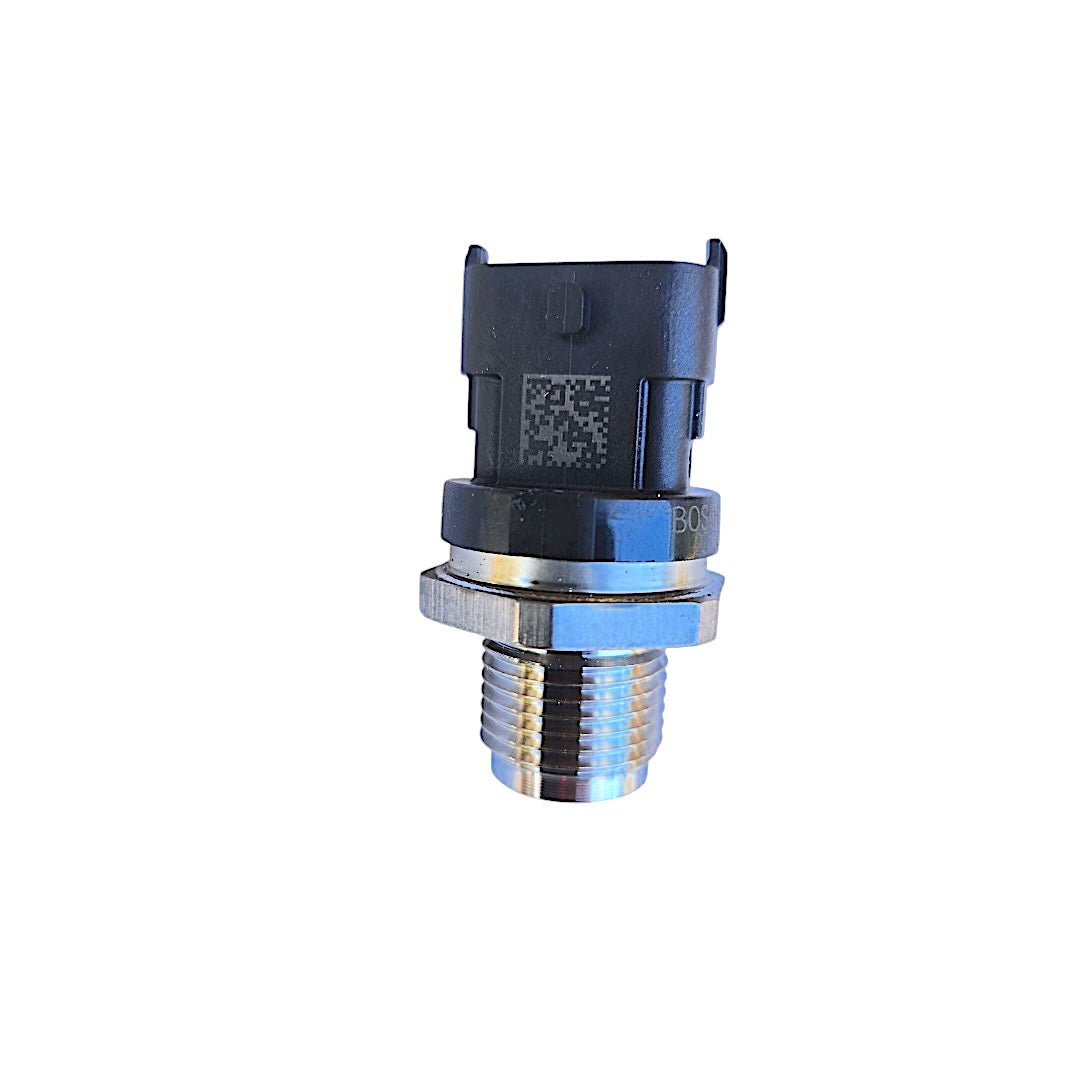 Bosch 504333094 Fuel Rail Sensor Front View – Fits Iveco 6.7L, Case Loaders
