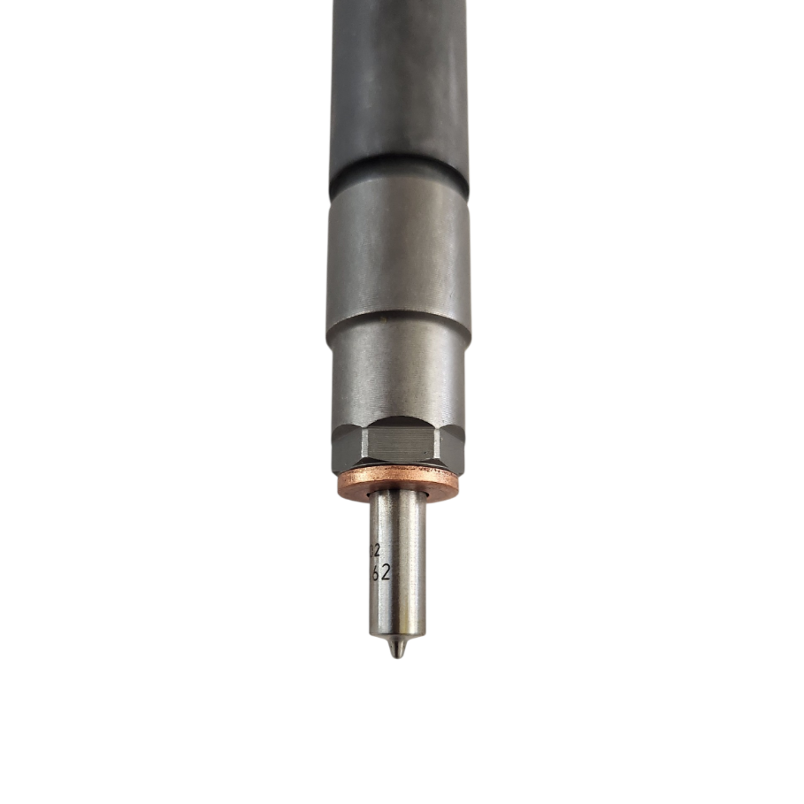 FPT Tier 4 Fuel Injector 5801790321 for Case IH Farmall 55A 65A 75A — nozzle tip detail