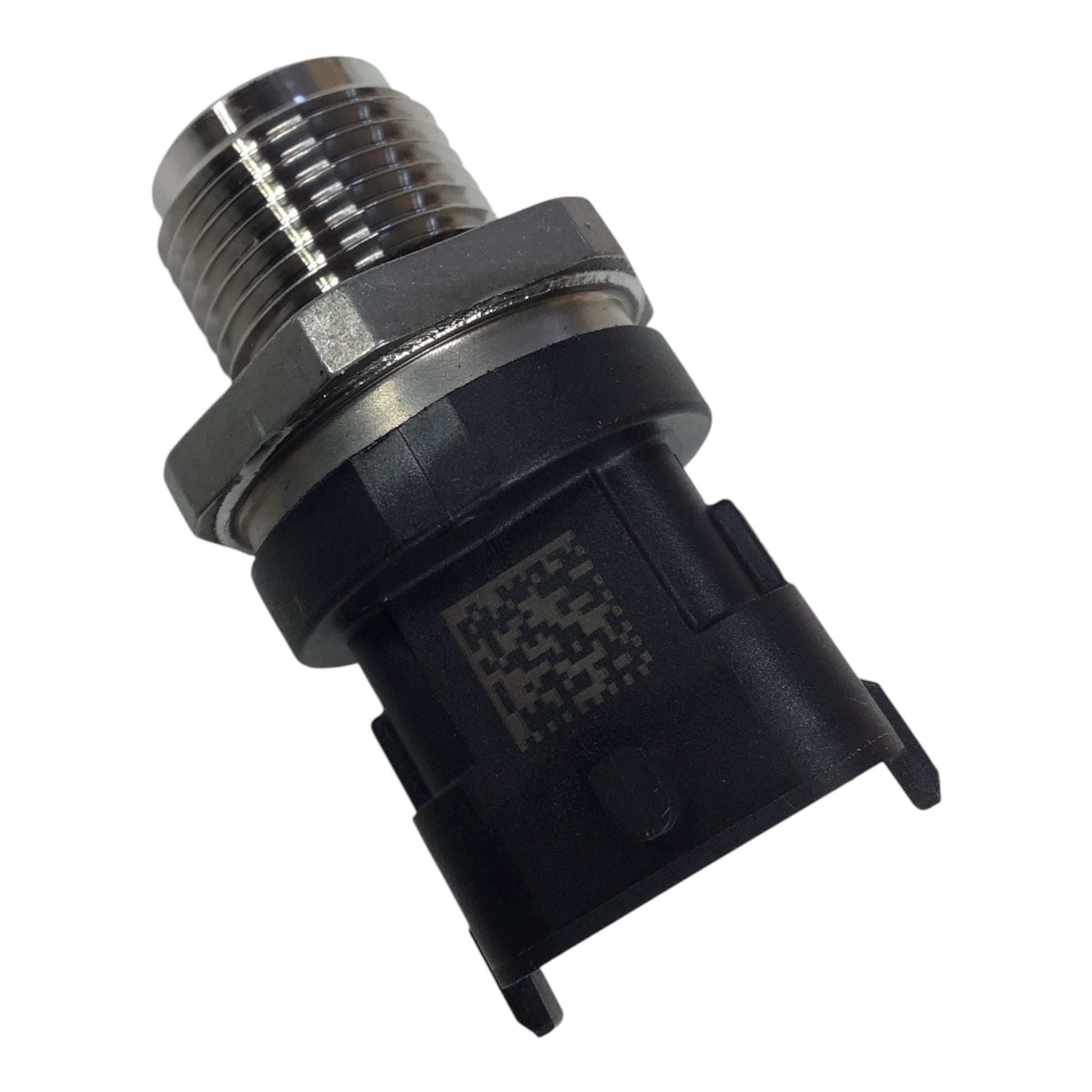 65.27114-5002 Doosan DL06 DL08 Fuel Rail Pressure Sensor DX225LC DX300LC DL200 DL250 — side view