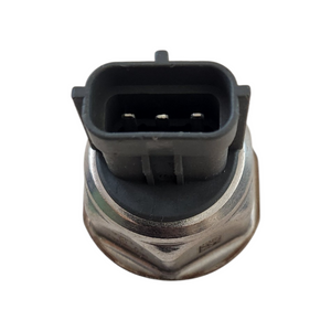 95PP3-2 Fuel Rail Pressure Sensor for Volvo EC120 John Deere 4066R — connector detail
