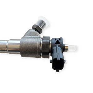 Genuine Replacement Fuel Injector Set 7386500 fits Bobcat DM02 L65 L85 UW53