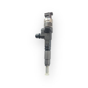 1J706-53073 Kubota Injector